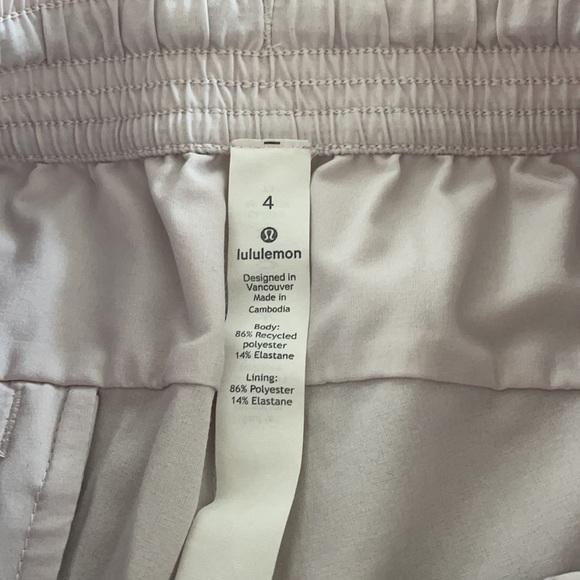 Lululemon shorts 4 spring breaker - Picture 2 of 9